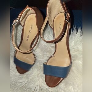 Blue and brown leather Antonio block heel. Size 7.5